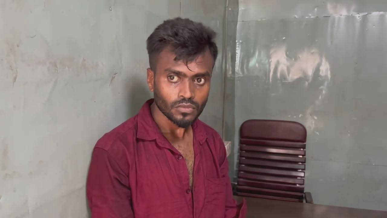 গাজীপুরে পুলিশ বক্সে ঢুকে সাংবাদিকের ওপর হামলা, আটক ১